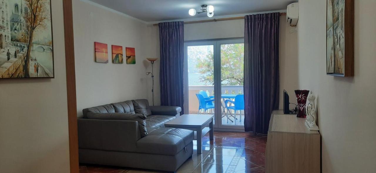 شقة كوتور  في Apartmants Alexander المظهر الخارجي الصورة